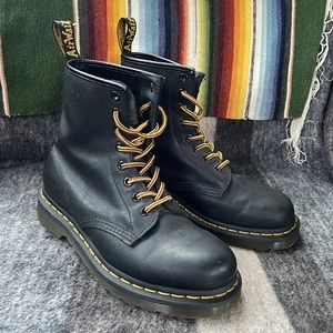 Doc Martens 1460 Black Leathers Lace-up Boots